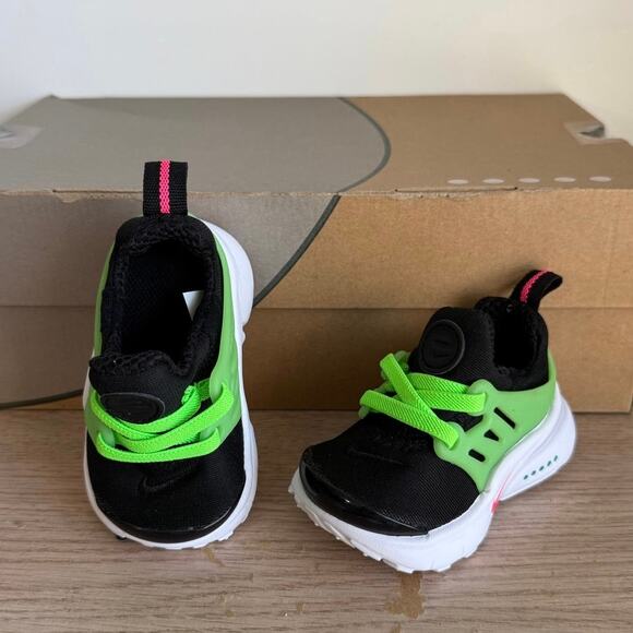Nike Air Presto  Nike Presto Black/Green Strike Toddler Sneakers - SZ 4 C
